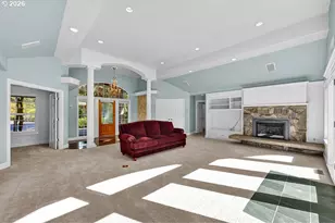 42000 Holden Creek Ln, Springfield, OR 97477 - Photo 9