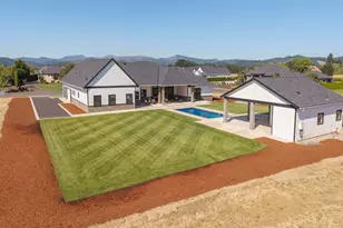 2110 SW Homer Ross Loop, McMinnville, OR 97128 - Photo 47