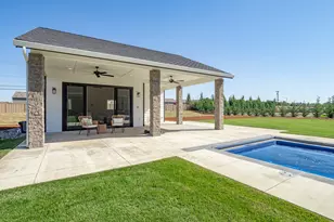 2110 SW Homer Ross Loop, McMinnville, OR 97128 - Photo 3