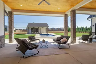 2110 SW Homer Ross Loop, McMinnville, OR 97128 - Photo 11