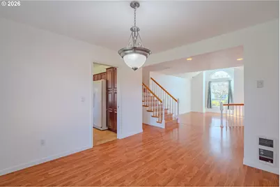 15602 SE Meadow Park Dr, Vancouver, WA 98683 - Photo 5