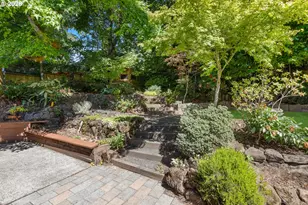 1627 SW Troy St, Portland, OR 97219 - Photo 27