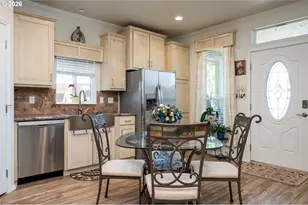 2200 Lancaster Dr, Salem, OR 97317 - Photo 9