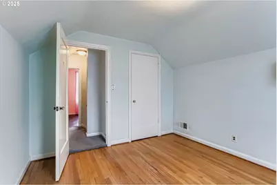 7135 N Olin Ave, Portland, OR 97203 - Photo 17