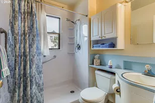 7135 N Olin Ave, Portland, OR 97203 - Photo 15