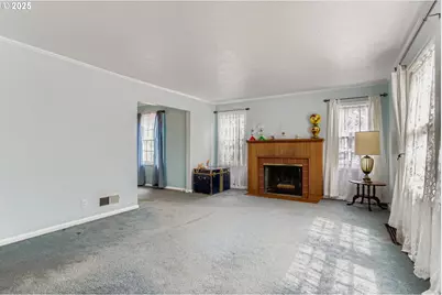 7135 N Olin Ave, Portland, OR 97203 - Photo 5