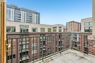 821 NW 11th Ave, Portland, OR 97209 - Photo 19