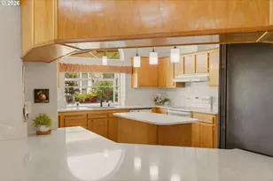 4055 Royal Ave, Eugene, OR 97402 - Photo 13