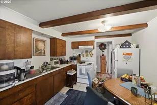 589 10th Ave, Coos Bay, OR 97420 - Photo 7
