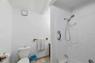 589 10th Ave, Coos Bay, OR 97420 - Photo 13