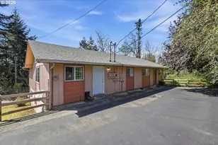 589 10th Ave, Coos Bay, OR 97420 - Photo 19