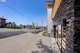 2887 S Hemlock St, Cannon Beach, OR 97110 - Photo 11