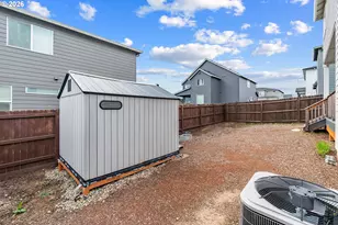 652 SW 49th Dr, Gresham, OR 97080 - Photo 43