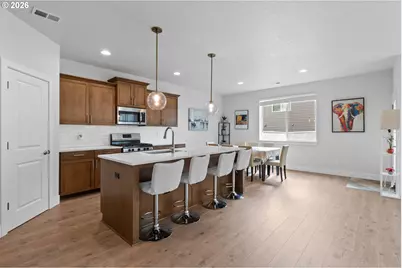 652 SW 49th Dr, Gresham, OR 97080 - Photo 15