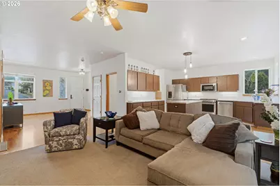 7731 SW Thornton Dr, Wilsonville, OR 97070 - Photo 9