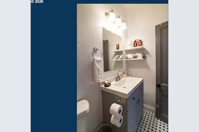 103 Washington St, Astoria, OR 97103 - Photo 11
