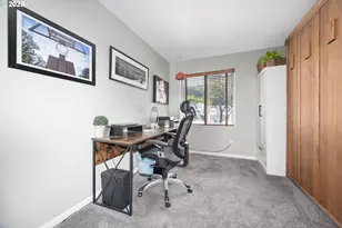 123 N Hayden Bay Dr, Portland, OR 97217 - Photo 17