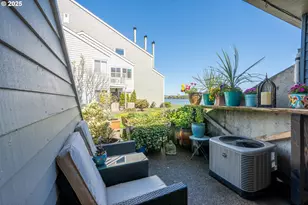 123 N Hayden Bay Dr, Portland, OR 97217 - Photo 27