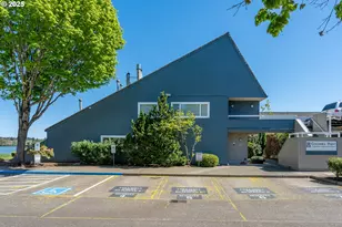 123 N Hayden Bay Dr, Portland, OR 97217 - Photo 31