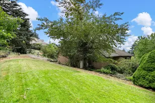 3147 Tanner Park Dr, Eugene, OR 97405 - Photo 45