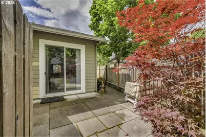 6235 NE Rosebay Dr, Hillsboro, OR 97124 - Photo 29