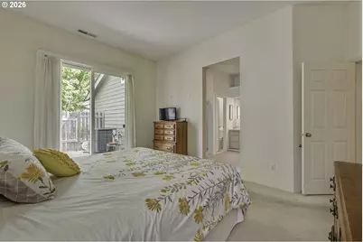 6235 NE Rosebay Dr, Hillsboro, OR 97124 - Photo 17