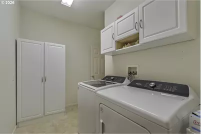 6235 NE Rosebay Dr, Hillsboro, OR 97124 - Photo 23