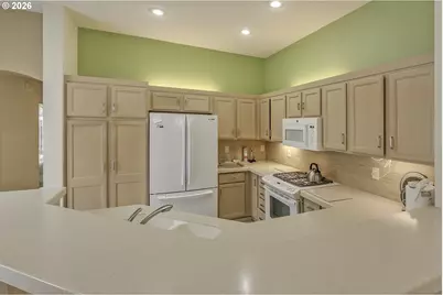 6235 NE Rosebay Dr, Hillsboro, OR 97124 - Photo 15