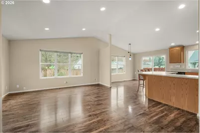 1780 Grape Ct, Sweet Home, OR 97386 - Photo 3