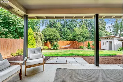 1121 Lorella Ave, Eugene, OR 97401 - Photo 3
