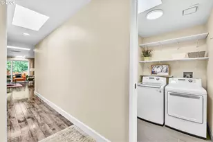 1121 Lorella Ave, Eugene, OR 97401 - Photo 7