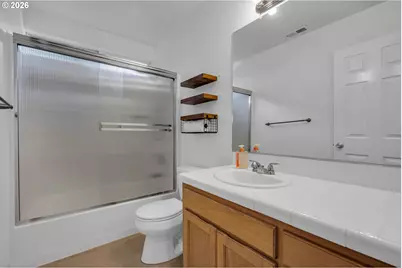 16111 Lindsay Ct, Lake Oswego, OR 97035 - Photo 29