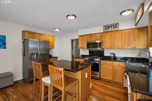 16111 Lindsay Ct, Lake Oswego, OR 97035 - Photo 15