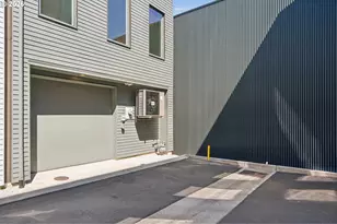 1612 SE Claybourne St, Portland, OR 97202 - Photo 33