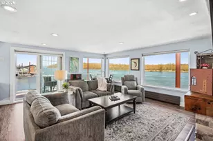 19609 NE Marine Dr, Portland, OR 97230 - Photo 15