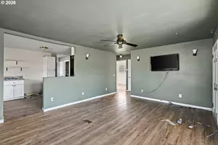 3176 Florida St, Longview, WA 98632 - Photo 5