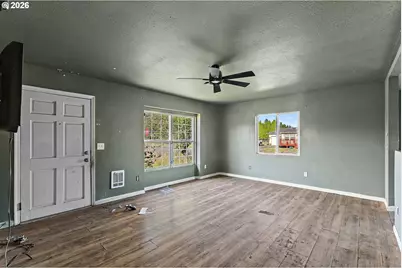 3176 Florida St, Longview, WA 98632 - Photo 3