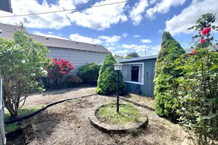 432 Cedar St, Myrtle Point, OR 97458 - Photo 23