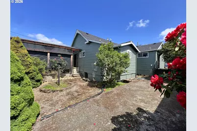 432 Cedar St, Myrtle Point, OR 97458 - Photo 3