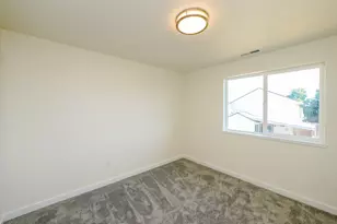 729 Periander Wy, Harrisburg, OR 97446 - Photo 23