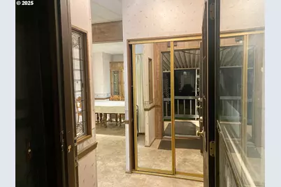 7858 SE King Rd #7, Milwaukie, OR 97222 - Photo 11