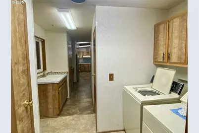 7858 SE King Rd #7, Milwaukie, OR 97222 - Photo 25