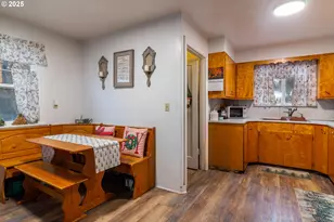 11 S Thielsen St, Echo, OR 97826 - Photo 7