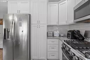 518 Red Cedar Ln, Salem, OR 97301 - Photo 15