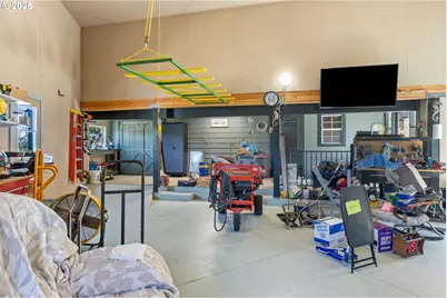 895 Valley Vista St, Sutherlin, OR 97479 - Photo 35