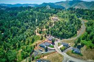 895 Valley Vista St, Sutherlin, OR 97479 - Photo 41