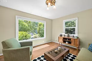 4015 SE Lexington St, Portland, OR 97202 - Photo 9
