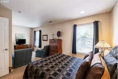 1462 NW Chardonnay Dr, McMinnville, OR 97128 - Photo 35