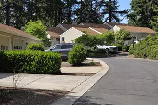 2562 Brittania Pl, Eugene, OR 97405 - Photo 31