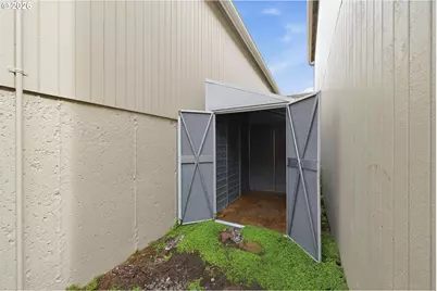 2562 Brittania Pl, Eugene, OR 97405 - Photo 31